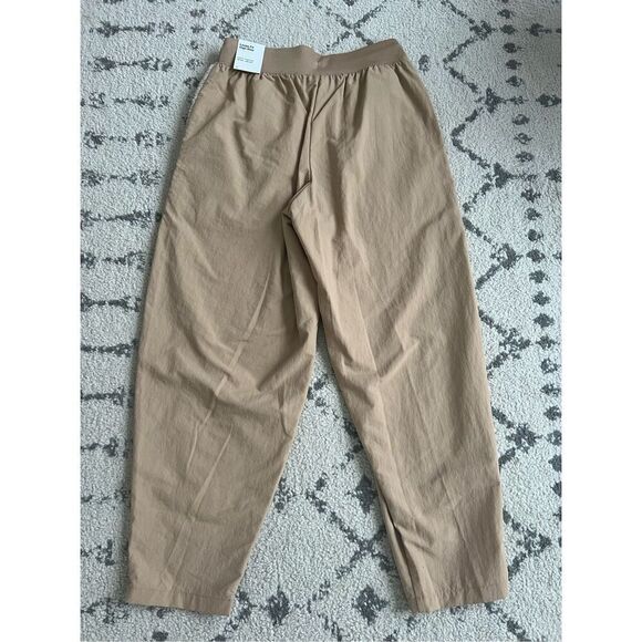 Nike Activewear Sherpa Lined Pocket Pants Womens Small Tan Drawstring Waist Casu - Picture 9 of 9